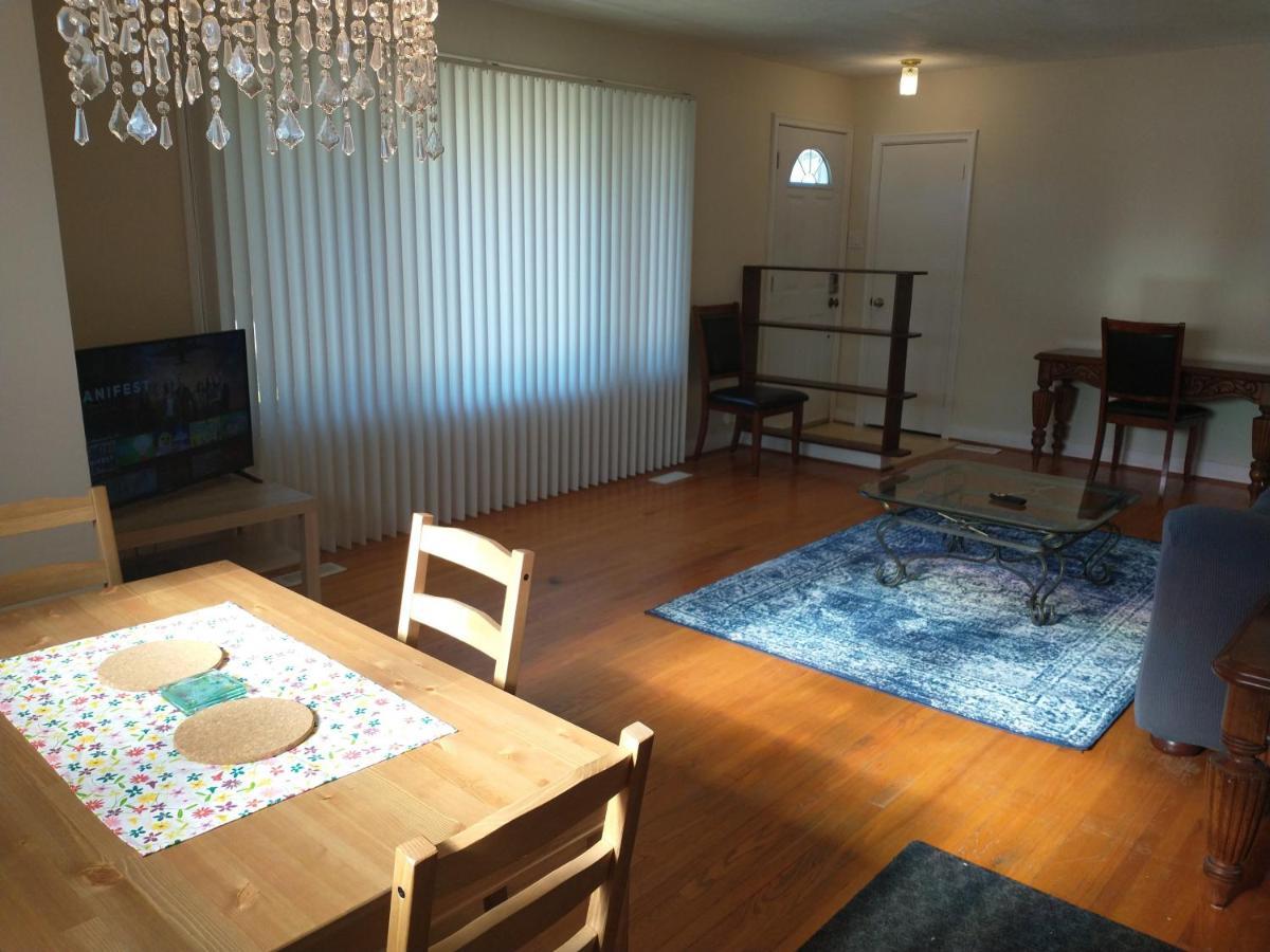 הוילה Barrie North Retreat - Quiet And Friendly מראה חיצוני תמונה