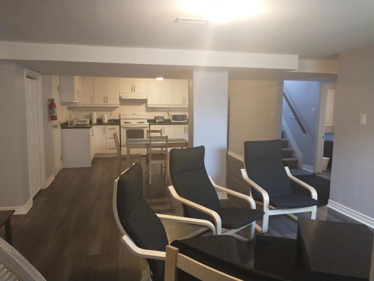 הוילה Barrie North Retreat - Quiet And Friendly מראה חיצוני תמונה
